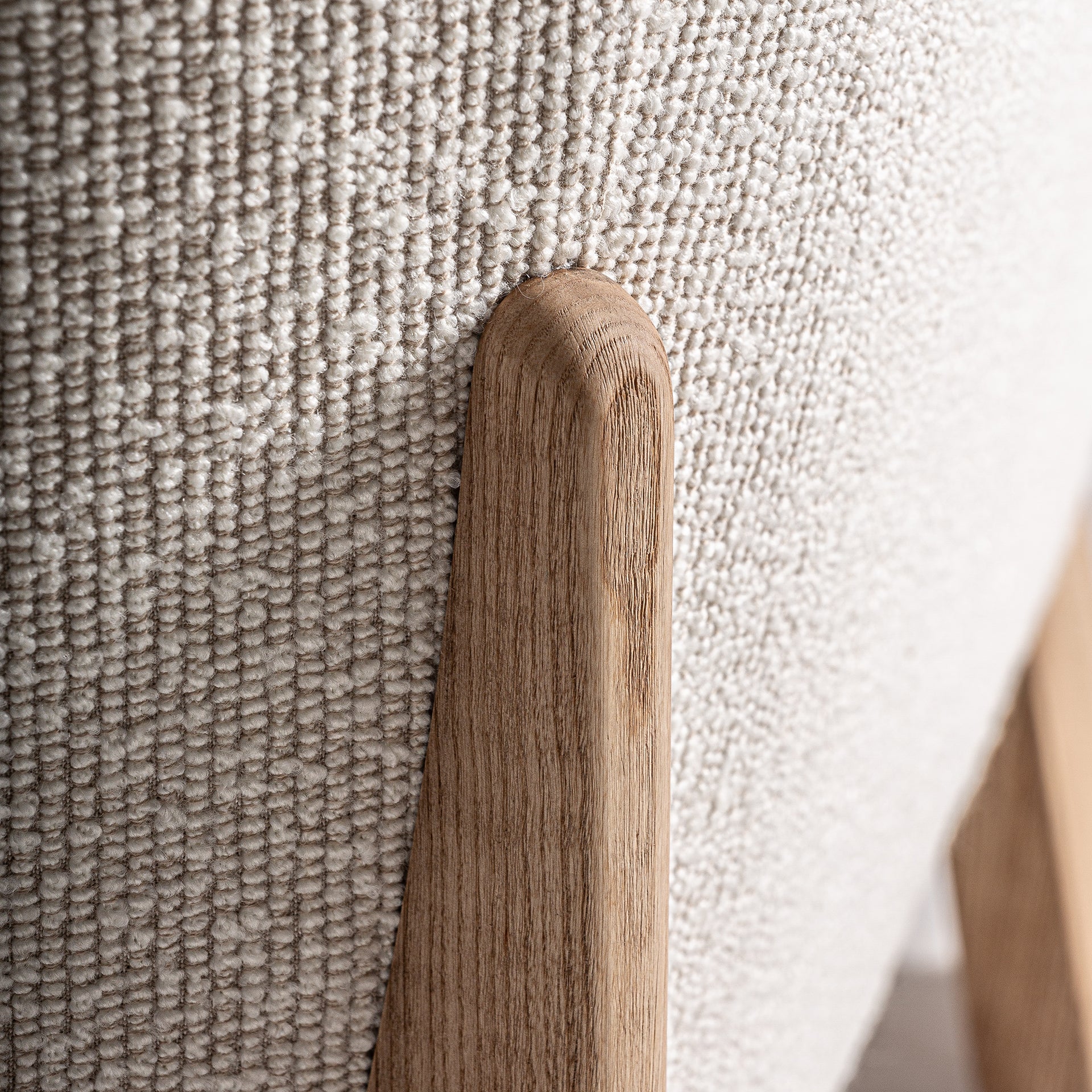 NARA ARMCHAIR